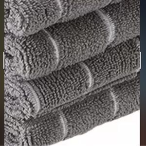 4 Gray Textured Towels - Soft Absorbent